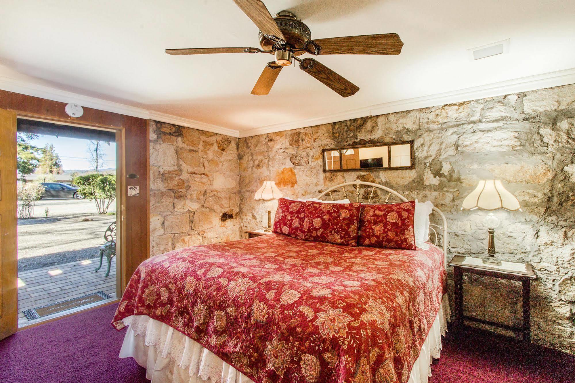 Shady Oaks Country Inn St. Helena Exterior foto